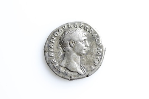 Traianus cos p - v,